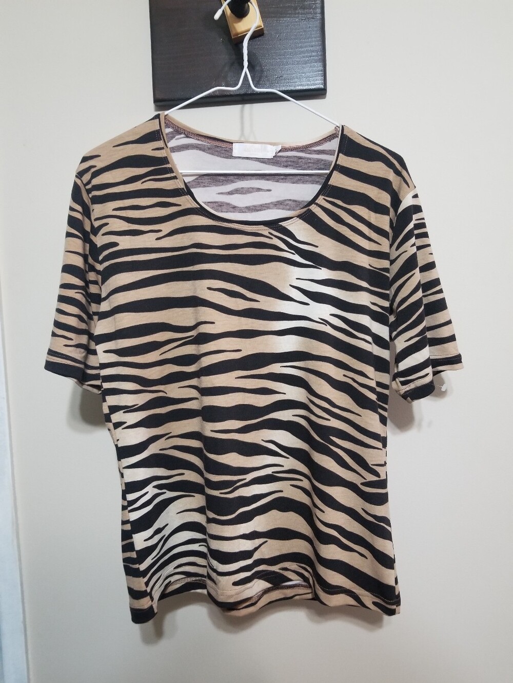 Red Coral M Top Animal Print Stretchy Summer